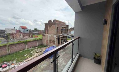 Rumah Cantik 2 Lt Harga Ekonomis Cluster Dekat UMS Pabelan