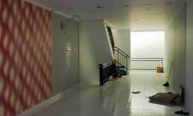 JUAL CEPAT RUKO 3 LANTAI KELAPA GADING SIAP PAKAI
BEBAS BANJIR