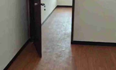 Disewakan rumah baru renovasi siap huni di Ngagel surabaya