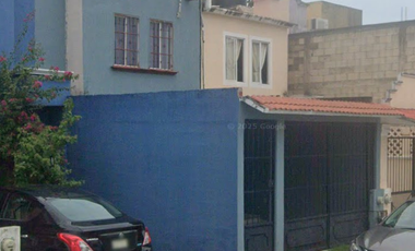 ATENCION!!! SE VENDE ESTA HERMOSA CASA INCREIBLE PRECIO UBICADA EN COL. HACIENDA REAL DEL CARIBE, CANCUN APROVECHA SOLO RECURSO PROPIO