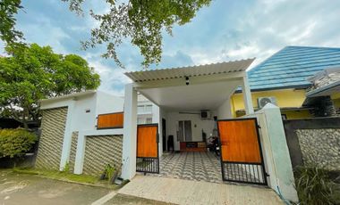 Rumah di kompleks perumahan Sayang-sayang Mataram