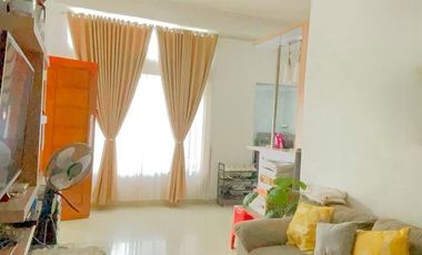 Rumah di kompleks perumahan Sayang-sayang Mataram