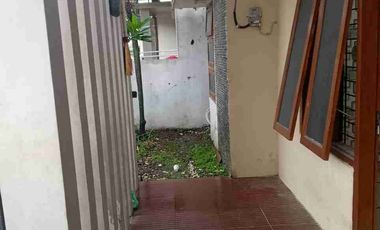 Di sewakan nyaman bersih 3 kamar tidur dkt SMA Ursulin-Manahan-Exit Klodran