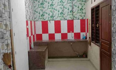 Di sewakan nyaman bersih 3 kamar tidur dkt SMA Ursulin-Manahan-Exit Klodran