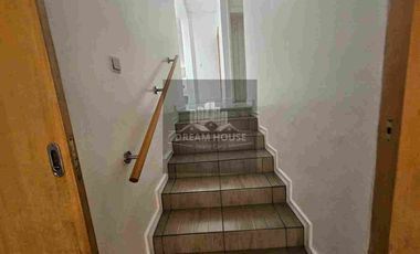 Venta de Casa amplia y luminosa de 4 dormitorios, Sector Quito Tenis, Quito, Ecuador