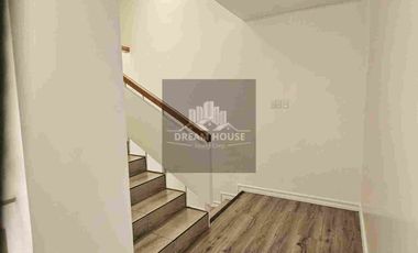 Venta de Casa amplia y luminosa de 4 dormitorios, Sector Quito Tenis, Quito, Ecuador