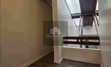 Venta de Casa amplia y luminosa de 4 dormitorios, Sector Quito Tenis, Quito, Ecuador