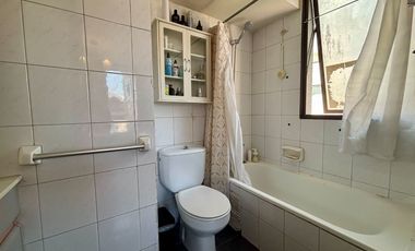 Se Vende Amplio 2D+Estac.+Bod. Providencia Los Leones