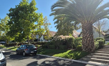 Arriendo maravillosa casa en Sector alto Peñalolén .