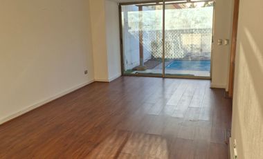 Arriendo maravillosa casa en Sector alto Peñalolén .