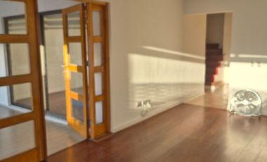 Arriendo maravillosa casa en Sector alto Peñalolén .