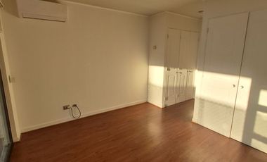 Arriendo maravillosa casa en Sector alto Peñalolén .