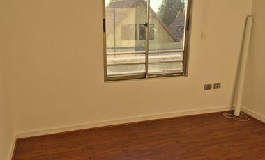 Arriendo maravillosa casa en Sector alto Peñalolén .