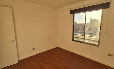 Arriendo maravillosa casa en Sector alto Peñalolén .