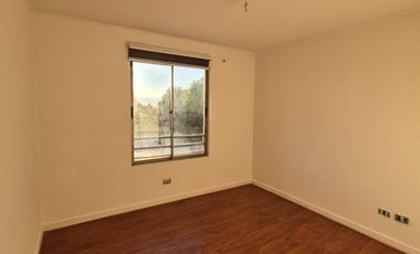 Arriendo maravillosa casa en Sector alto Peñalolén .