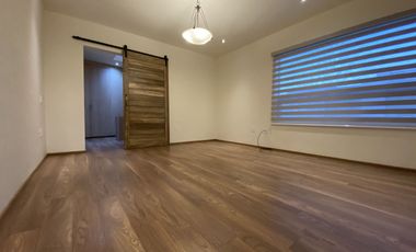 CASA EN RENTA ALTOZANO QUERÉTARO: 3 RECÁMARAS CON BAÑO, ESTUDIO Y PANELES SOLARES.