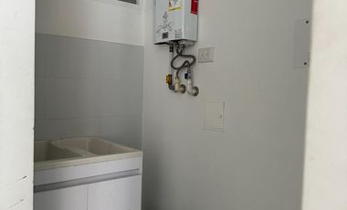 APARTAMENTO SEMI AMOBLADO LA SAMARIA