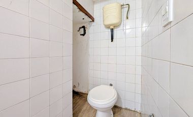 VENTA - Casa de 4 dormitorios, cochera, terraza y patio con pileta - Barrio Belgrano