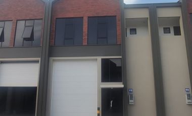 DISEWAKAN GUDANG BIZPARK PIK 2