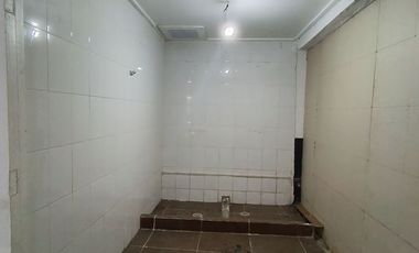Arriendo local comercial amplio de 2 pisos