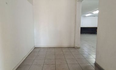 Arriendo local comercial amplio de 2 pisos