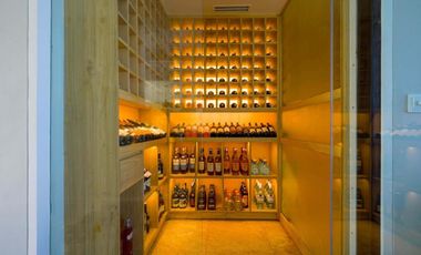 OCEAN CLIFF FRONT VILLA (NEW RENOVATED) WITH SUNSET VIEW