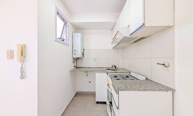 DEPARTAMENTO - 1 DORMITORIO - FRENTE - BALCON - COCHERA - ECHESORTU