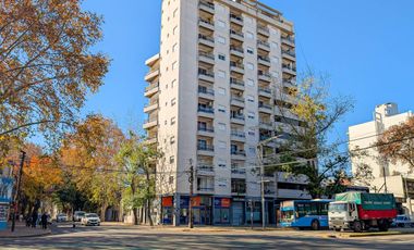 DEPARTAMENTO - 1 DORMITORIO - FRENTE - BALCON - COCHERA - ECHESORTU