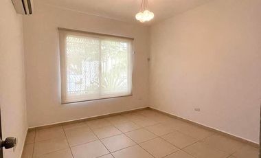 CASA EN VENTA EN CIUDAD DEL CARMEN. FRACCIONAMIENTO MAR AZUL 📍