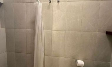 Departamento en PLANTA BAJA, de 3 recámaras, cuarto de servicio, en OMH.