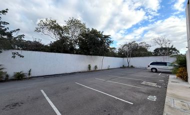 Departamento en PLANTA BAJA, de 3 recámaras, cuarto de servicio, en OMH.