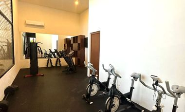 Departamento en PLANTA BAJA, de 3 recámaras, cuarto de servicio, en OMH.