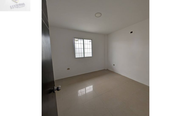 En venta villa de 3 habitaciones cerca terminal Terrestre Manta, Manabí
