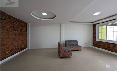 En venta villa de 3 habitaciones cerca terminal Terrestre Manta, Manabí