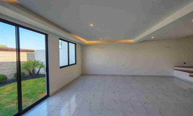 Hermosa Residencia en Lomas 2
