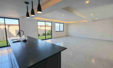 Hermosa Residencia en Lomas 2