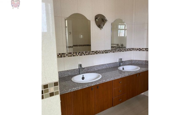 Venta de Casa en la Urbanización Ciudad del Mar,  Manta, Manabí, Ecuador