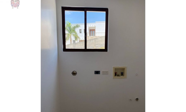 Venta de Casa en la Urbanización Ciudad del Mar,  Manta, Manabí, Ecuador