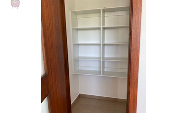 Venta de Casa en la Urbanización Ciudad del Mar,  Manta, Manabí, Ecuador