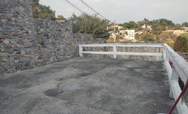 CASA EN VENTA CON JARDÍN Y ALBERCA CUERNAVACA MORELOS