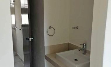 VENTA DE CASA EN AV. LOMAS DE TZOMPANTLE, CUERNAVACA MORELOS