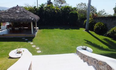 Casa en venta Club de Golf Santa Fe, Xochitepec Morelos.