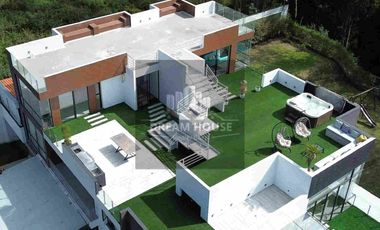 Venta o Renta de Penthouse Dúplex, Sector San Juan de Cumbayá, Ecuador