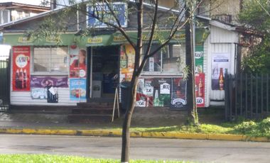 Casa ideal como inversión 5 dorm. 2 baños,+ cabaña+local comercial.