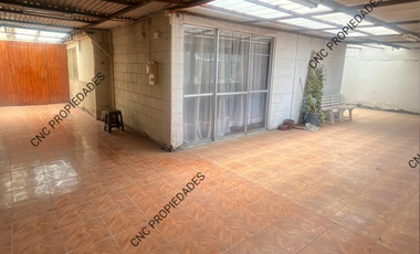 SE VENDE AMPLIA CASA, CON DEPARTAMENTO ANEXO, ENTRADA INDEPENDIENTE EN VILLA AYQUINA.