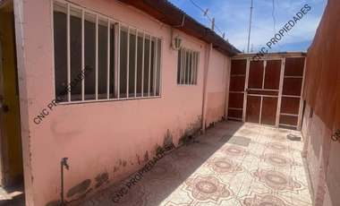 SE VENDE AMPLIA CASA, CON DEPARTAMENTO ANEXO, ENTRADA INDEPENDIENTE EN VILLA AYQUINA.