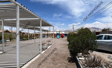 SE VENDE AMPLIA CASA, CON DEPARTAMENTO ANEXO, ENTRADA INDEPENDIENTE EN VILLA AYQUINA.