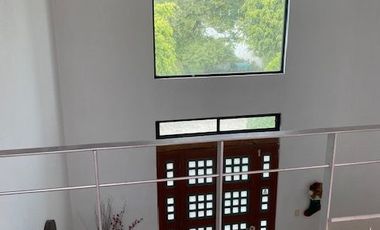 CASA EN VENTA EN BOSQUES DE ANGELÓPOLIS, 3 RECÁMARAS TODAS CON BAÑO, JARDÍN, PUEBLA