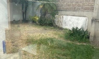 CASA EN VENTA EN BOSQUES DE ANGELÓPOLIS, 3 RECÁMARAS TODAS CON BAÑO, JARDÍN, PUEBLA