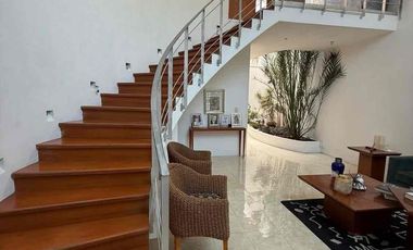 CASA EN VENTA EN BOSQUES DE ANGELÓPOLIS, 3 RECÁMARAS TODAS CON BAÑO, JARDÍN, PUEBLA